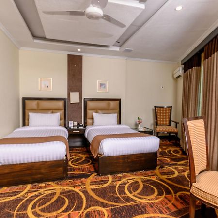 Hotel One Abbottabad Exterior foto